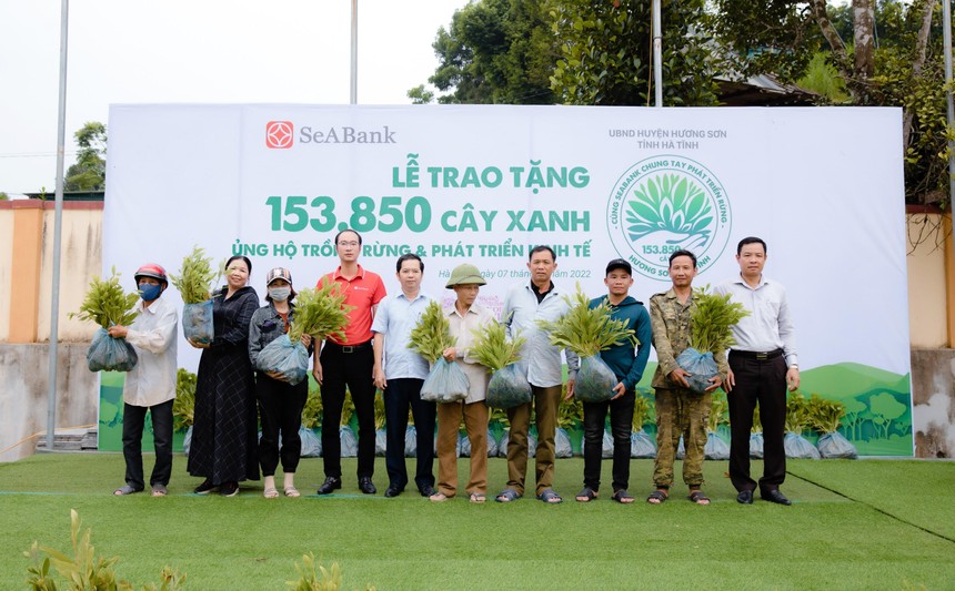 SeABank trao 153.850 cây xanh ủng hộ trồng rừng và phát triển Kl992 cổng game cá cược Hà Tĩnh