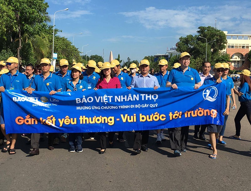 Bà Đào Hồng Lan - Thứ trưởng Bộ Lao động Thương binh Trang Chủ KL99Com Số 1 Link Đăng Ký KL999 tham gia đi bộ gây quỹ vì trẻ em