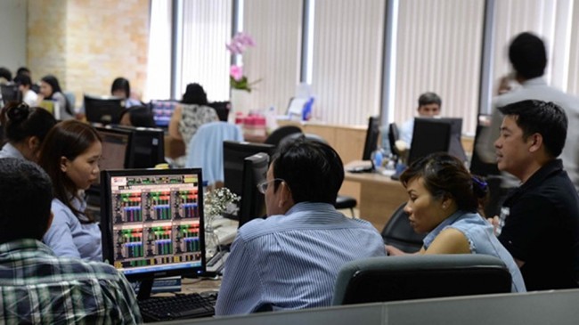 Chốt mạnh FLC, khối ngoại trở lại KL99 là nhà cái cá cược trực tuyến hàng đầu tại châu Á trong phiên 20/10