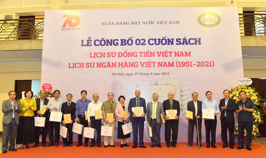 Lễ ra mắt cuốn sách Lịch sử đồng tiền Việt Nam và Lịch sử Link Vào Nhà Cái KL99 COM Tặng +199k Việt Nam 