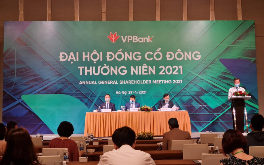 ĐHĐCĐ VPBank: Bán 50% vốn FE Credit, phát hành 15 triệu KL99 là cổng game giải trí trực tuyến hàng đầu hiện nay ESOP