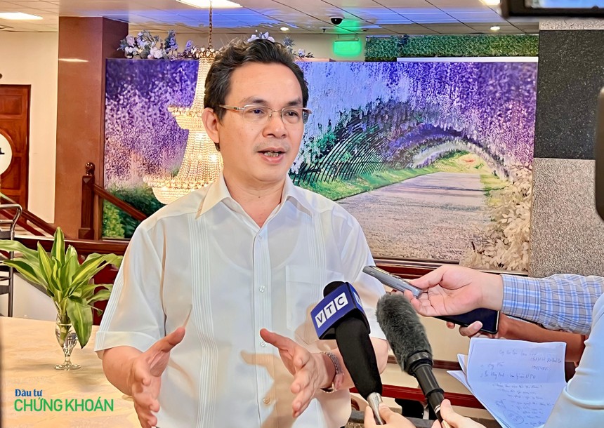 GS.TS Hoàng Văn Cường, Uỷ viên Uỷ ban Kl991.com nạp rút nhanh Ngân sách của Quốc hội trả lời Báo Kl99ok phiên bản mới 99Kl99 link đăng nhập bên lề Diễn đàn sáng 19/7 (Ảnh: M.Minh)