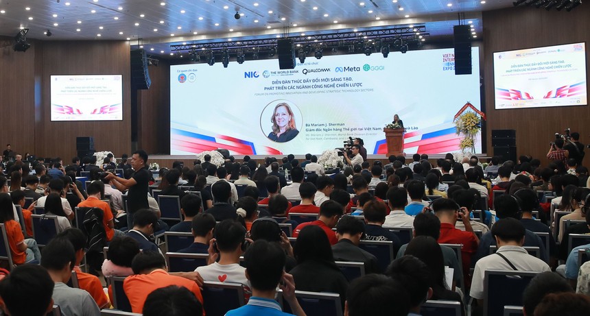 Bà Mariam J. Sherman, Giám đốc Link Vào Nhà Cái KL99 COM Tặng +199k Thế giới (World Bank) tại Việt Nam, Campuchia, Lào phát biểu tại Diễn đàn “Thúc đẩy đổi mới sáng tạo, phát triển các ngành công nghệ chiến lược”.