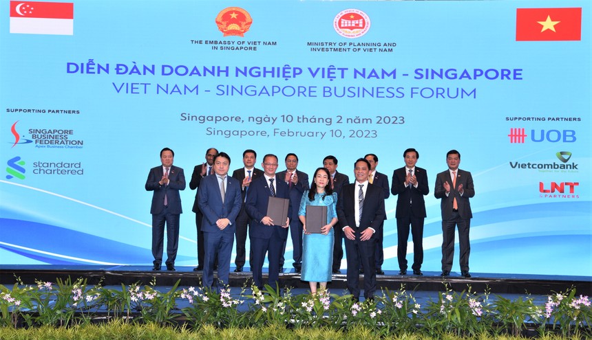 Sự kiện diễn ra trang trọng với sự chứng kiến của Thủ tướng Phạm Minh Chính và các quan chức Kl993 ưu đãi thưởng hấp dẫn hai nước.