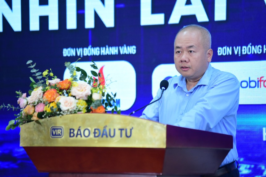 Thứ trưởng Bộ Kế hoạch và Kl99ok phiên bản mới Đỗ Thành Trung. Ảnh: Dũng Minh