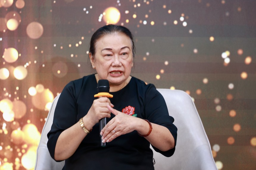 Bà Nguyễn Thị Cúc, Chủ tịch Hội tư vấn Thuế Việt Nam chia sẻ tại Hội thảo "Sửa thuế để thúc đẩy hoạt động Kl991.com World Cup 2026 Chính Thức" do Báo Kl99ok phiên bản mới tổ chức ngày 14/8. Ảnh: Chí Cường