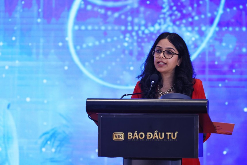 Bà Radhika Bhalla, Tổng giám đốc Viatris Việt Nam và Các Thị trường liên minh châu Á phát biểu tại hội thảo do Báo Kl99ok phiên bản mới tổ chức ngày 25/9. Ảnh Dũng Minh.