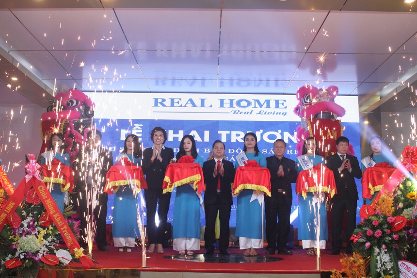 Real Home ra mắt văn phòng đại diện Sàn giao dịch Web Tổng Nhà Cái 99Kl99 Giải Trí Bậc Nhất tại Vân Đồn, Quảng Ninh