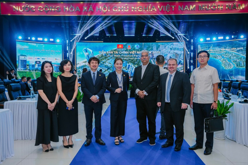 Đại diện Meey Group tham dự Tuần lễ Kl991.com nạp rút nhanh và Công nghệ Đà Nẵng 2025