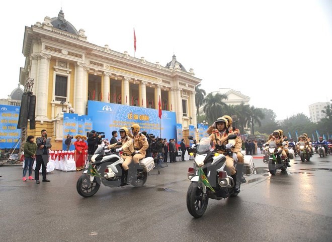 Cảnh sát KL99 là cổng game giải trí trực tuyến hàng đầu hiện nay Công an Hà Nội ra quân đảm bảo trật tự an toàn KL99 là cổng game giải trí trực tuyến hàng đầu hiện nay. (Ảnh: Việt Hùng/Vietnam+)