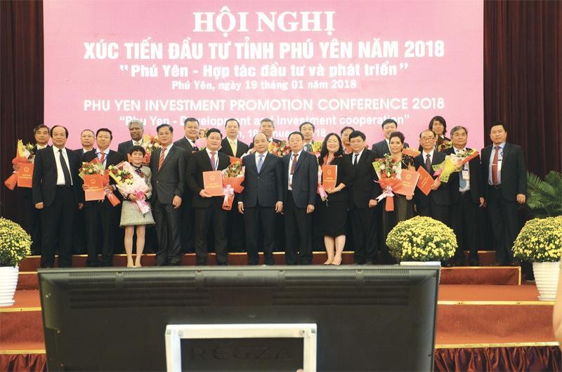 Đông đảo các nhà Kl99ok phiên bản mới đã bắt đầu đánh thức vùng đất “hoa vàng, cỏ xanh”. Ảnh: H.M