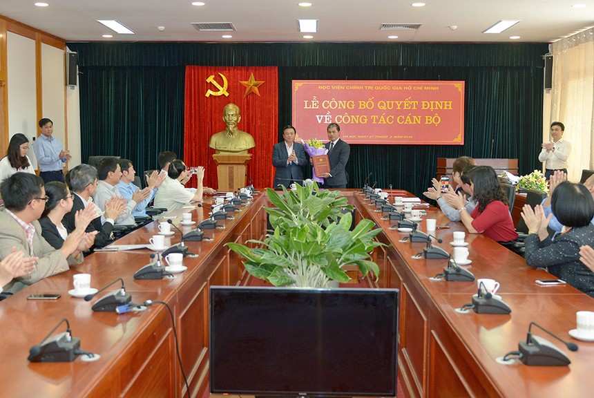 Nhân sự mới Học viện Kl991.com tải ứng dụng Quốc gia Hồ Chí Minh
