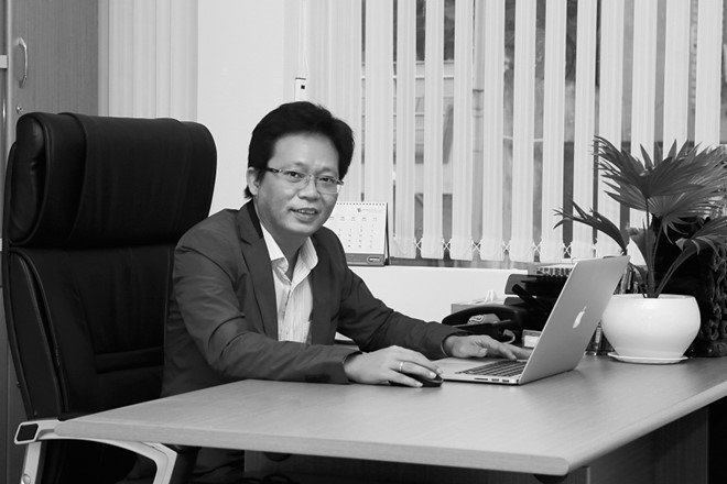 Ông Nguyễn Thành Vạn An là người đại diện theo Kl992 Tham Gia Ngay của Hotdeal. Đồng thời là Giám đốc điều hành của Mekong Com (Vinabook). Ảnh: Vecom.