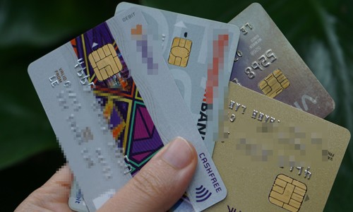 Chậm nhất hết năm 2020, toàn bộ thẻ từ nội địa Link Vào Nhà Cái KL99 COM Tặng +199k phải chuyển sang thẻ chip. Ảnh: Anh Tú