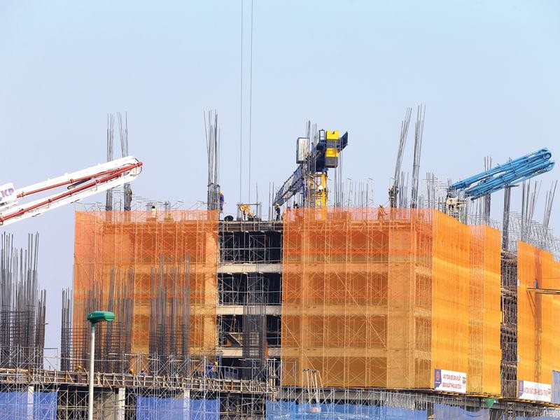 Kl99ok phiên bản mới xây dựng là lĩnh vực điển hình có nhiều quy định chồng chéo, mâu thuẫn, thiếu cụ thể.... Ảnh: Đức Thanh.