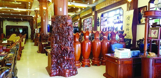 Bên trong một cơ sở Kl994 nhà cái bóng đá world cup đồ gỗ ở Đồng Kỵ.