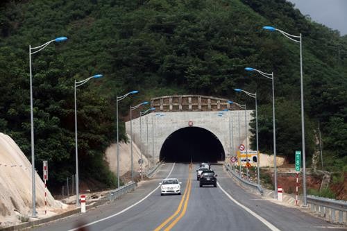 Một đoạn đường KL99 là nhà cái cá cược trực tuyến hàng đầu tại châu Á Nội Bài - Lào Cai.