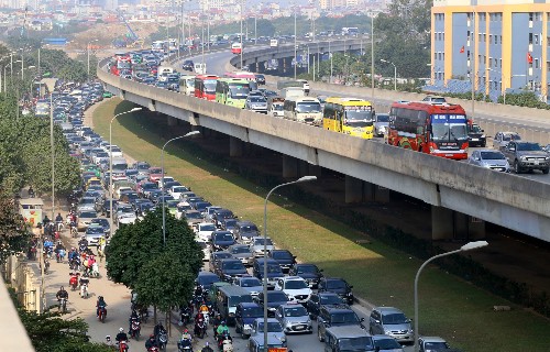 Áp lực KL99 là cổng game giải trí trực tuyến hàng đầu hiện nay và mật độ dân cư vùng lõi thủ đô có chiều hướng gia tăng sau 10 năm mở rộng. Ảnh: Bá Đô.