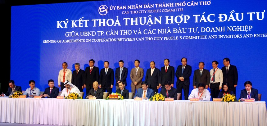 Lãnh đạo Vietjet ký kết thỏa thuận Kl99ok phiên bản mới vào thành phố Cần Thơ.