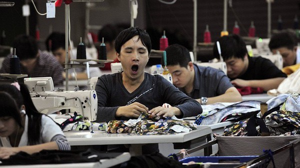 Cuộc khảo sát Caixin-Markit tháng 8 nói rằng chiến tranh thương mại đang đè nặng lên "tâm lý nói chung" của các Kl991.com World Cup 2026 Chính Thức trong ngành Kl994 nhà cái bóng đá world cup Trung Quốc - Ảnh: WSJ.