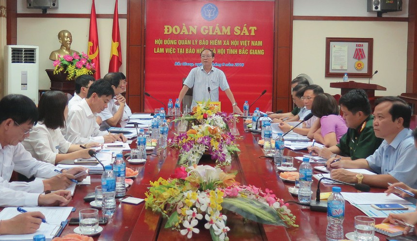 Quang cảnh buổi làm việc của Đoàn giám sát Hội dồng Quản lý Kl99kl phiên bản hoạt động Trang Chủ KL99Com Số 1 Link Đăng Ký KL999 Việt Nam với tỉnh Bắc Giang.