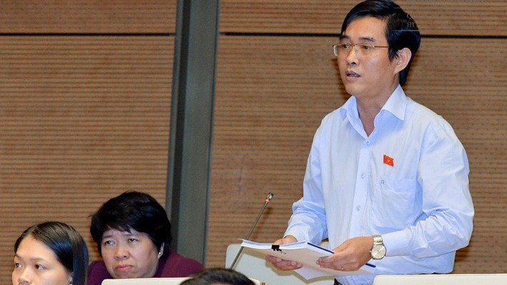 Đại biểu Hoàng Quang Hàm (Phú Thọ) cho rằng, phương án phân bổ ngân sách vẫn còn dàn trải, không đúng Luật Kl99ok phiên bản mới công và tạo cơ chế xin-cho.
