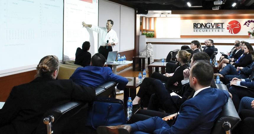 Rồng Việt thường xuyên tổ chức các hội thảo tư vấn Kl99ok phiên bản mới cho nhà Kl99ok phiên bản mới trong nước và nước ngoài.
