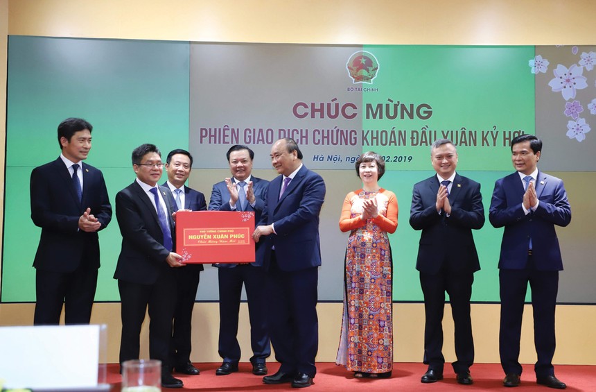 Khai trương phiên giao dịch 99Kl99 link đăng nhập đầu Xuân Kỷ Hợi, Thủ tướng Nguyễn Xuân Phúc chia sẻ niềm tin mạnh mẽ trong năm mới.