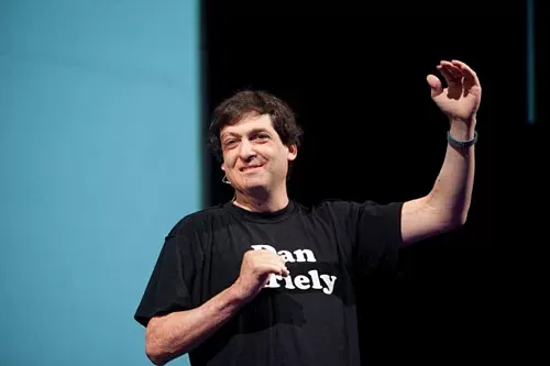 Chuyên gia Kl992 cổng game cá cược học hành vi Dan Ariely. Ảnh: Mary R.