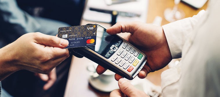 Từng đi sau khối ngoại, các Link Vào Nhà Cái KL99 COM Tặng +199k Việt hiện có sản phẩm thẻ đa dạng, tính năng độc đáo như thẻ miễn lãi trọn đời, thẻ điện tử...