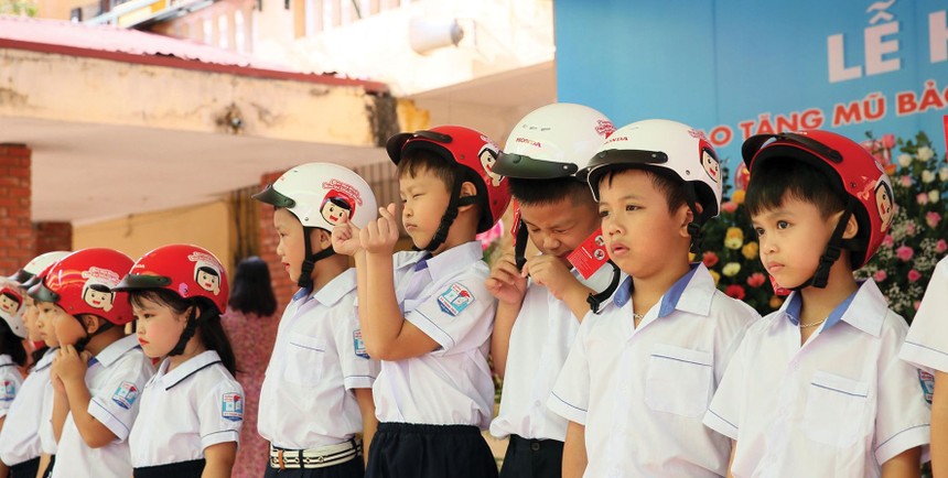 Dư địa khai thác rộng mở là một trong những lý do khiến thị trường Kl99kl phiên bản hoạt động học sinh - sinh viên luôn cạnh tranh khốc liệt.