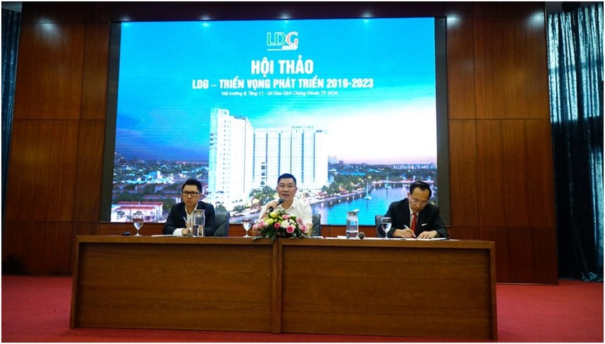 Ông Nguyễn Khánh Hưng – Chủ tịch HĐQT LDG Group trả lời các câu hỏi của nhà Kl99ok phiên bản mới tại hội thảo LDG – Triển vọng phát triển 2019-2023.