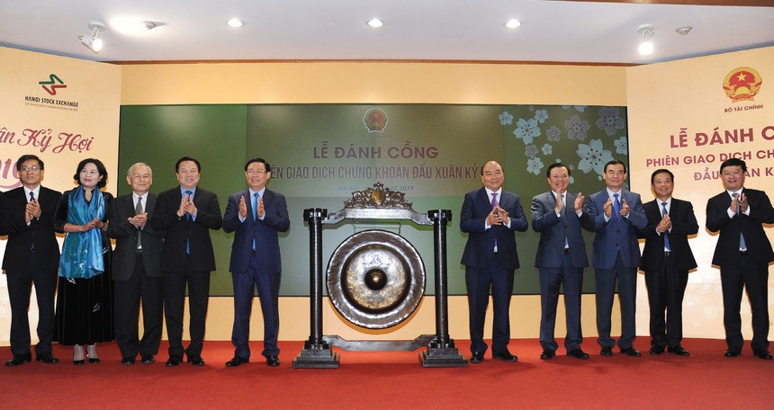 Lãnh đạo Kl993 ưu đãi thưởng hấp dẫn và ngành Kl991.com nạp rút nhanh khai trương phiên giao dịch đầu tiên năm 2019.