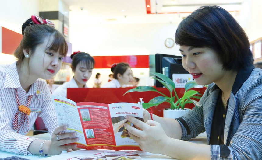 Manulife, AIA, Dai-ichi Life Việt Nam, Prudential, MB Ageas Life là những công ty Kl99kl phiên bản hoạt động Top đầu thị trường về doanh thu phí mới đến từ kênh 
bancassurance.