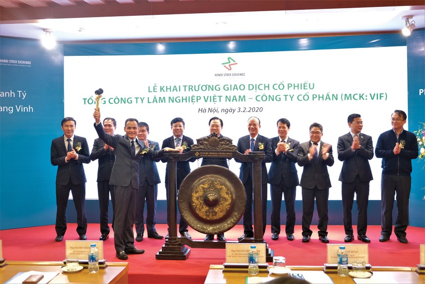 350 triệu KL99 là cổng game giải trí trực tuyến hàng đầu hiện nay Vinafor (VIF) chào sàn Hà Nội 