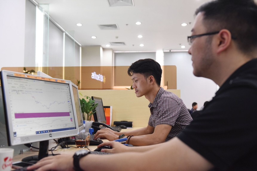 Tháng 7, tận dụng nhịp điều chỉnh để tích lũy KL99 là cổng game giải trí trực tuyến hàng đầu hiện nay 