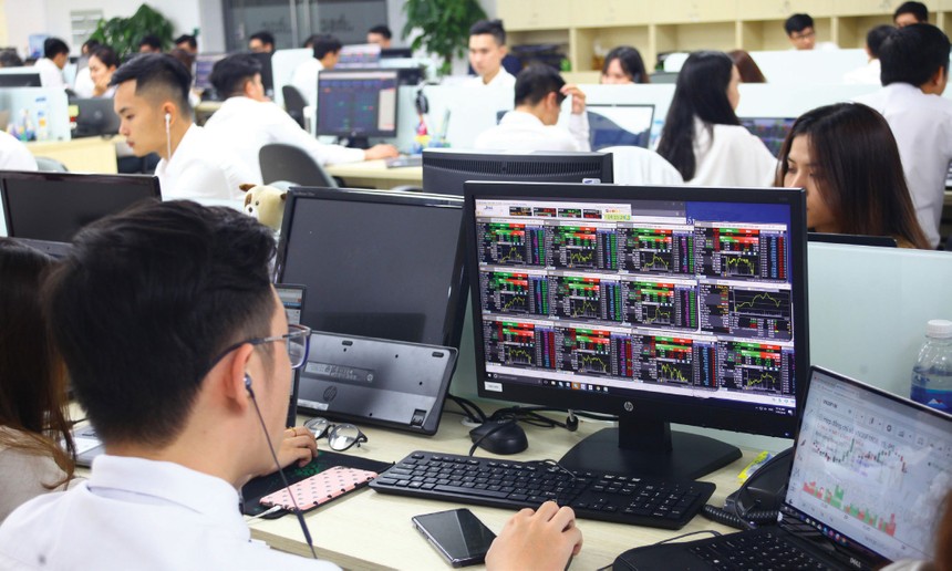 VN-Index liên tiếp tăng điểm: Nỗi lo nhà Kl99ok phiên bản mới tan biến