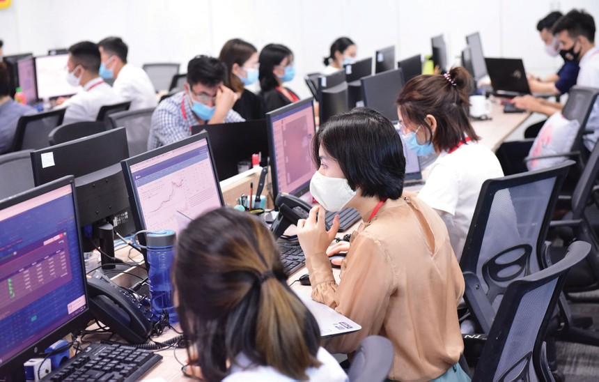 Nhà Kl99ok phiên bản mới bắt buộc phải có đủ tiền trước khi giao dịch là một trong những điểm khiến thị trường Việt Nam chưa được nâng hạng. Ảnh: Dũng Minh.