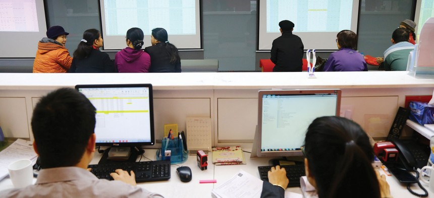 Công ty 99Kl99 link đăng nhập phải giám sát diễn biến các giao dịch trong ngày, nhiều ngày của nhà Kl99ok phiên bản mới. Ảnh: Dũng Minh.