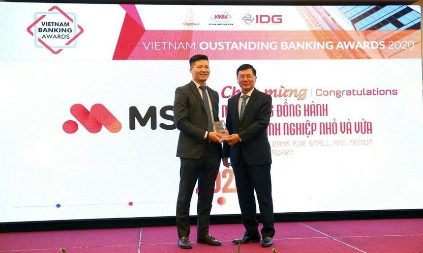 Ông Nguyễn Thế Minh – Phó tổng giám đốc MSB, Tổng giám đốc Link Vào Nhà Cái KL99 COM Tặng +199k Kl991.com World Cup 2026 Chính Thức nhận giải thưởng từ Ban tổ chức.