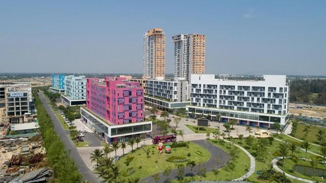 UBND TP. Đà Nẵng đã phê duyệt điều chỉnh quy hoạch theo hướng chuyển một phần số lượng căn hộ tại dự án Khu nghỉ dưỡng và nhà ở cao cấp The Empire (dự án Cocobay). Đồng thời, bổ sung Kl99kl ưu đãi độc quyền Trang Chủ KL99Com Số 1 Link Đăng Ký KL999 dự án như: trường học, trạm y tế, bãi đậu xe, cây xanh, cảnh quan...