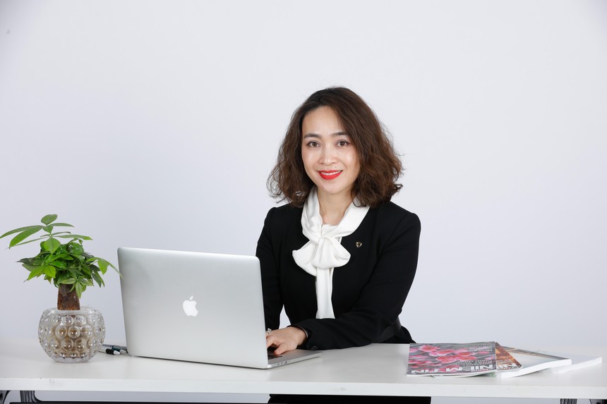 Bà Nguyễn Thị Kim Oanh - Phó Tổng giám đốc phụ trách Khối Link Vào Nhà Cái KL99 COM Tặng +199k bán lẻ của Vietcombank.