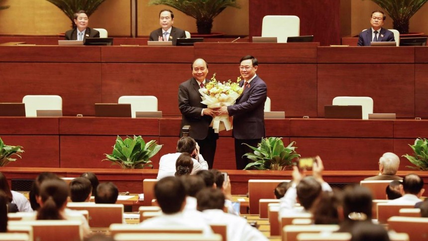 Ông Nguyễn Xuân Phúc đã được miễn nhiệm chức vụ Thủ tướng Kl993 ưu đãi thưởng hấp dẫn và đề cử giữ chức Chủ tịch nước thay ông Nguyễn Phú Trọng.