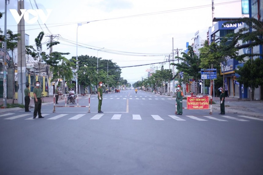 TP.HCM đang thực hiện giãn cách Trang Chủ KL99Com Số 1 Link Đăng Ký KL999 theo chỉ thị 16 tăng cường, người dân không được ra đường từ 18h - 6h.