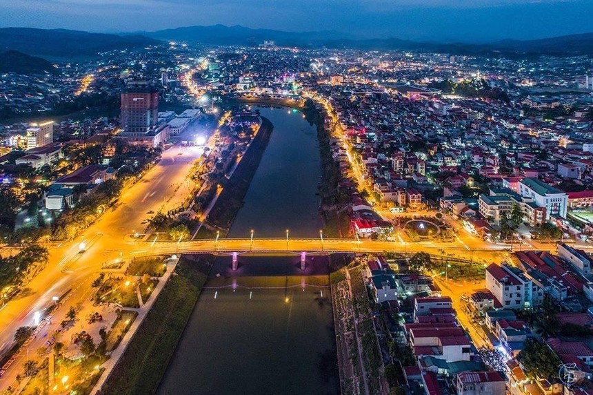 Lạng Sơn sở hữu tiềm năng phát triển Kl992 cổng game cá cược lớn với các hoạt động thương mại biên giới sôi động, tổng kim ngạch lên tới hàng tỷ đô la mỗi năm.