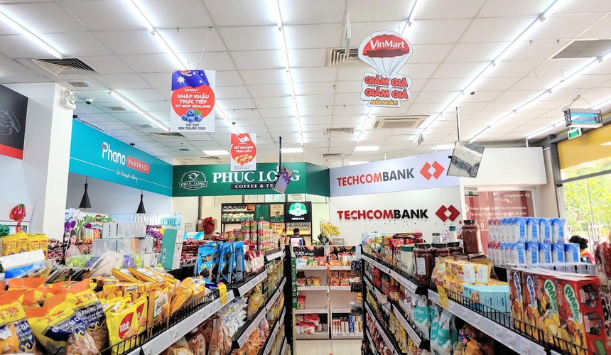 Các cửa hàng mini-mall tích hợp kiosk Phúc Long, dịch vụ Link Vào Nhà Cái KL99 COM Tặng +199k Techcombank, dược phẩm Phano là một phần trong chiến lược Point of Life của Masan.