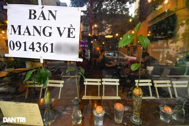Quận Hoàn Kiếm đã yêu cầu các cơ sở Kl992 VIP Trang Chủ 2026 dịch vụ ăn uống trên địa bàn 5 phường dừng bán hàng tại chỗ kể từ 12h ngày 19/12 (Ảnh minh họa).
