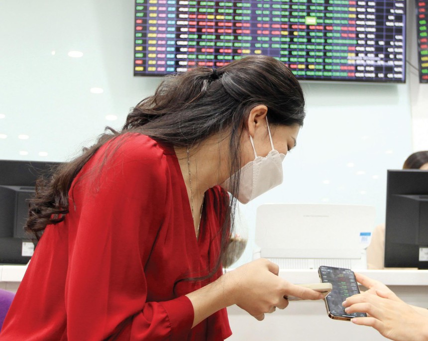 Các nhóm ngành được đánh giá tiềm năng trong năm 2022 dựa trên 3 luận điểm Kl99ok phiên bản mới chính gồm lực đẩy từ giá hàng hoá, nhu cầu hậu Covid-19 và Kl99ok phiên bản mới công.