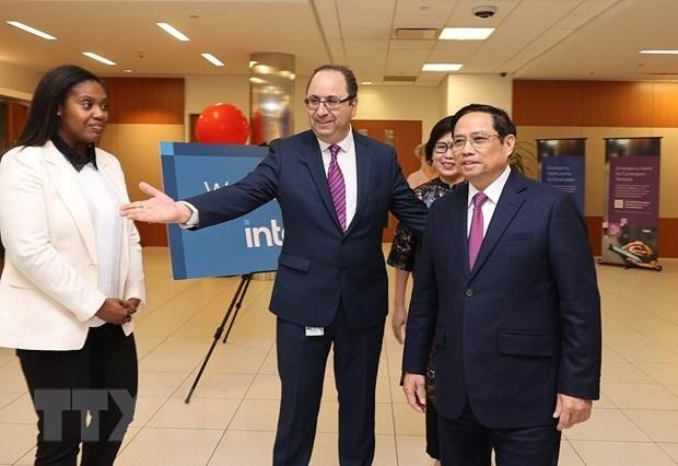 Thủ tướng Phạm Minh Chính đến thăm Kl994 game bài casino hấp dẫn Intel. (Ảnh: Dương Giang/TTXVN).