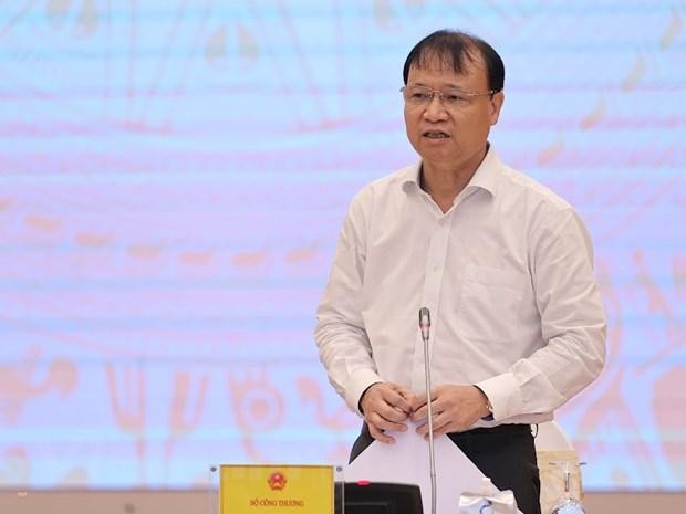 Thứ trưởng Đỗ Thắng Hải nói về giải pháp bình ổn thị trường KL99 dịch vụ hỗ trợ 24/7. (Ảnh: Xuân Quảng/Vietnam+)